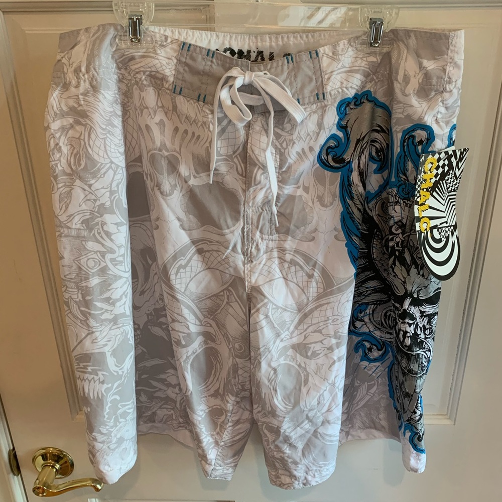 NEW CHALC Lined Boardshorts Size 38 NWT
